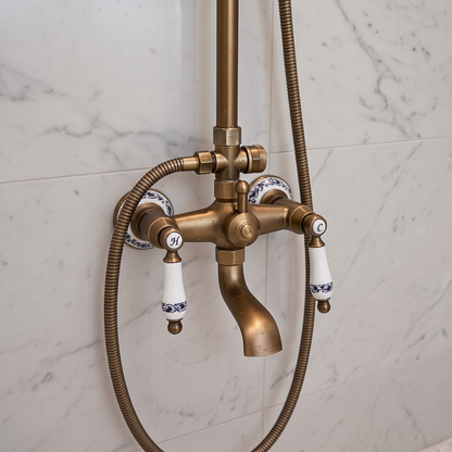 Colonne de douche rétro en laiton antique avec bec de bain — photo 2