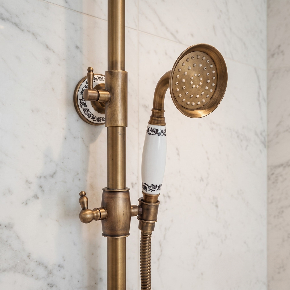 Colonne de douche rétro en laiton antique avec bec de bain — photo 3