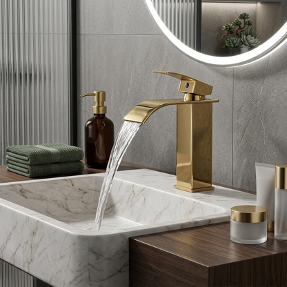 Robinet cascade de lavabo en laiton doré – vue 1