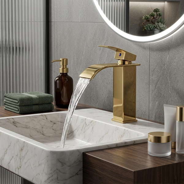 Robinet cascade de lavabo en laiton doré – vue 1