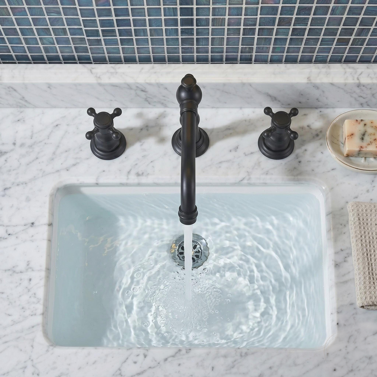 Robinet de lavabo 3 trous en bronze noir – vue 2