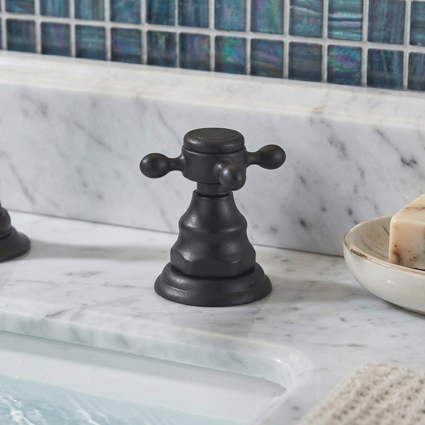 Robinet de lavabo 3 trous en bronze noir – vue 4