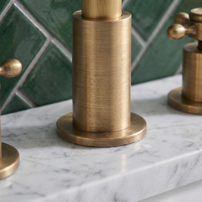 Robinet de lavabo 3 trous style maison de campagne – vue 3