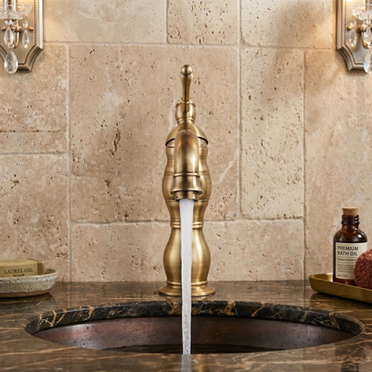 Robinet de lavabo apothicaire en laiton antique – vue 4