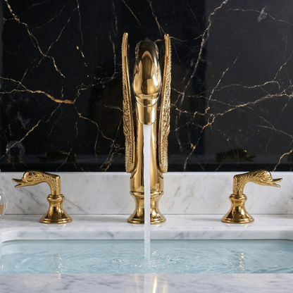 Robinet de lavabo cygne doré à 3 trous en laiton – vue 3