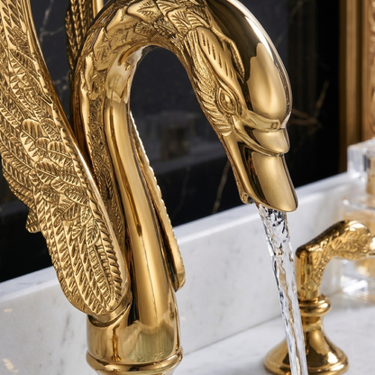 Robinet de lavabo cygne doré à 3 trous en laiton – vue 4
