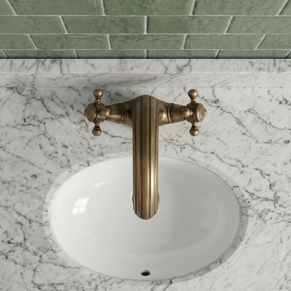Robinet de lavabo européen en laiton antique à poignées croisées – vue 2