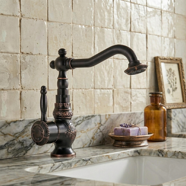 Robinet de lavabo gravé en bronze noir – vue 1