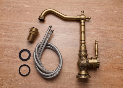 Robinet sculpté en laiton antique pour lavabo ou cuisine – vue 5